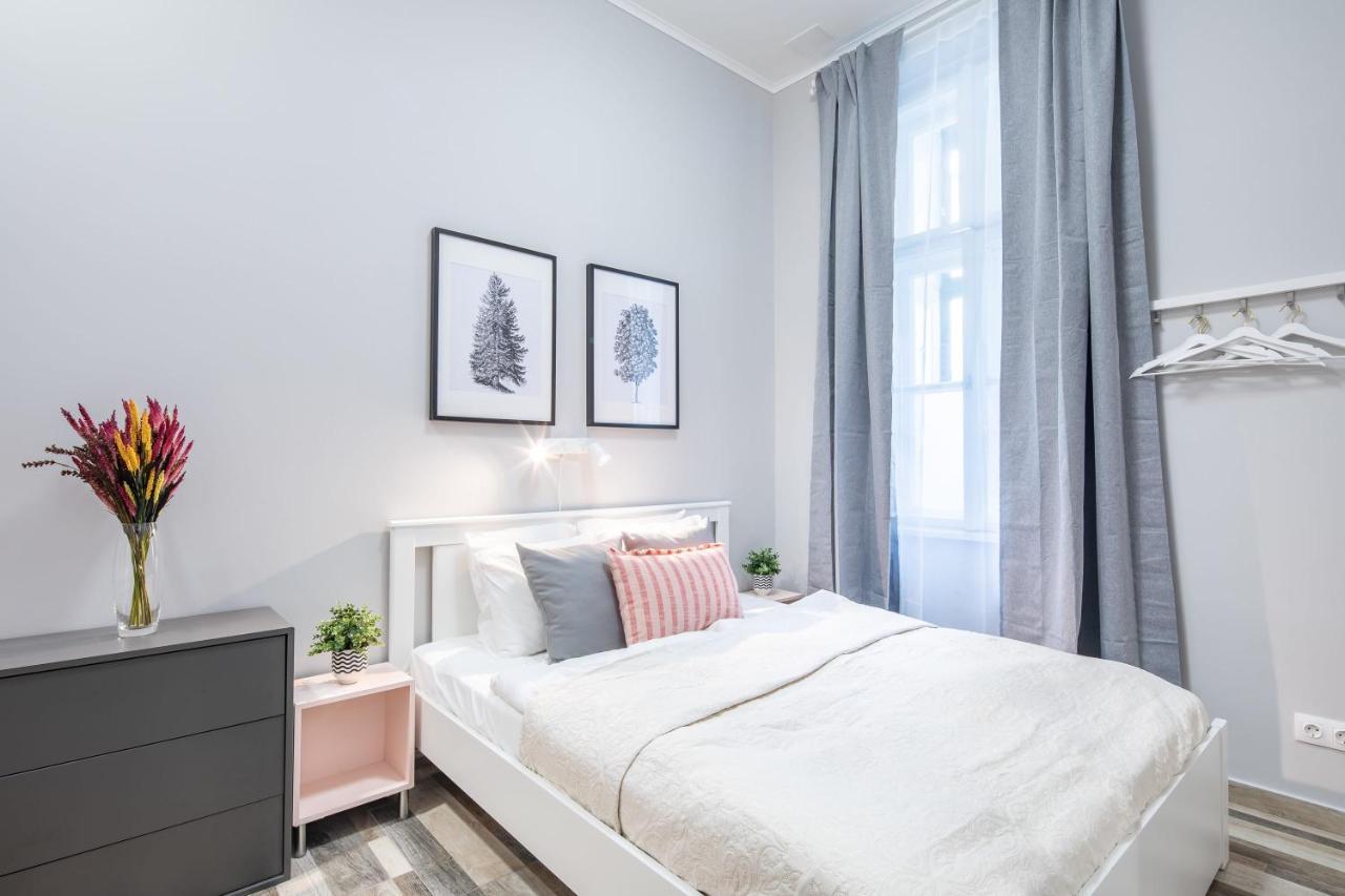 New - Central And Modern Studio Βουδαπέστη Εξωτερικό φωτογραφία