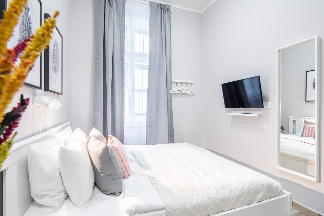 New - Central And Modern Studio Βουδαπέστη Εξωτερικό φωτογραφία